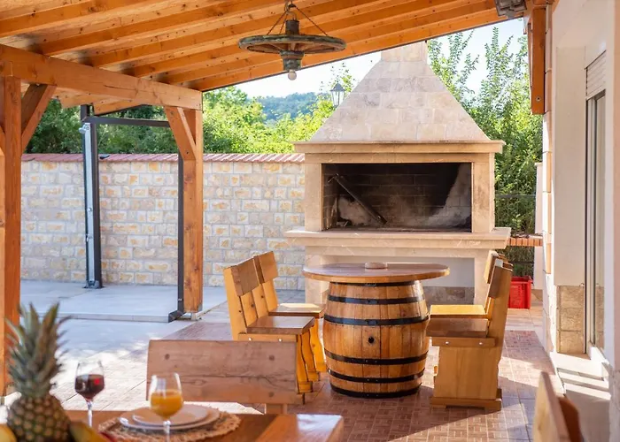 Vacation Villa Matic With 7 Bedrooms