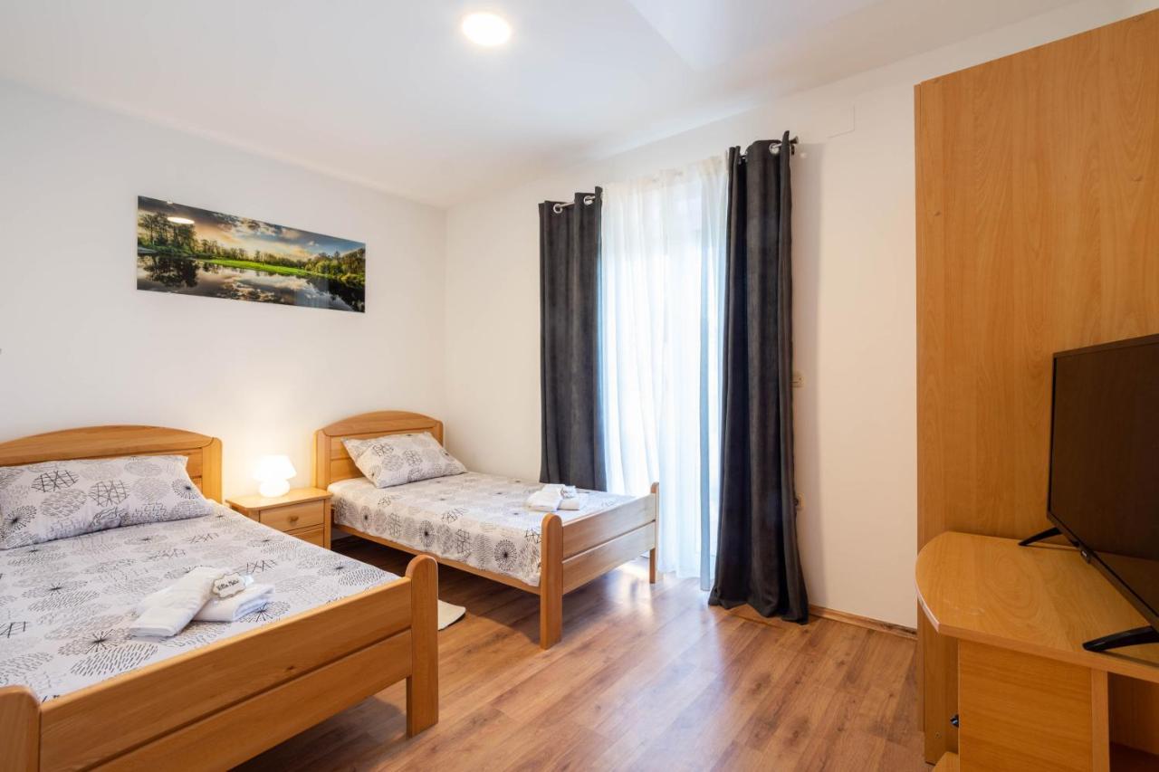 Vacation Matic With 7 Bedrooms * Sinj